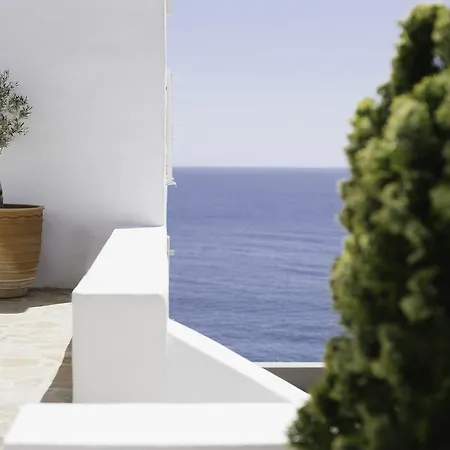 Athina